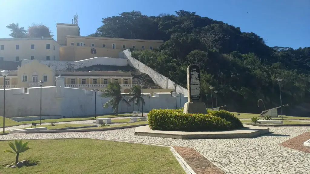Praça da Fundação, fortaleza são joão Fortaleza de São João