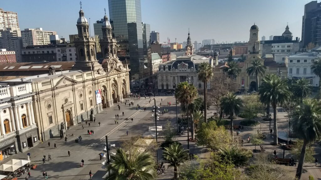 Plaza de Armas em Santiago gastando pouco