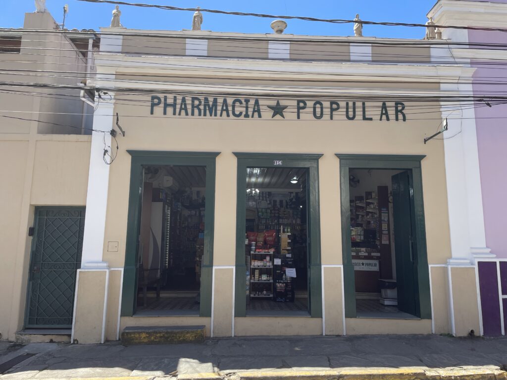 Pharmácia Popular, a farmácia mais antiga do Brasil ainda em funcionamento 