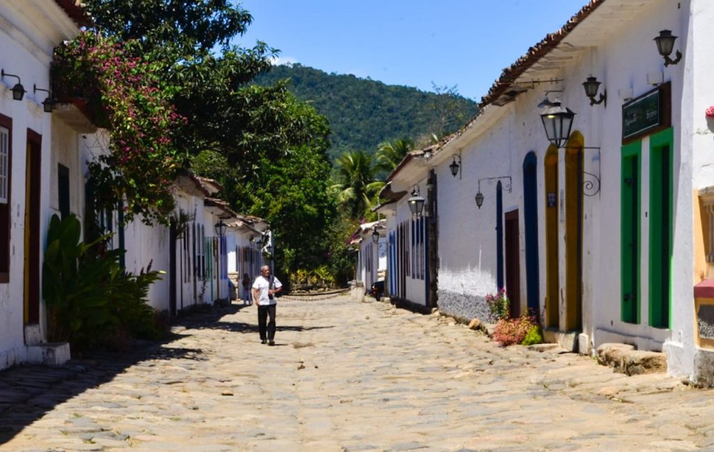 O que fazer em Paraty: Passear a pé pelo centro histórico