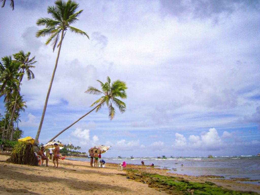 Praia do Portinho (ou Porto de Cima) na Praia do Forte bahia