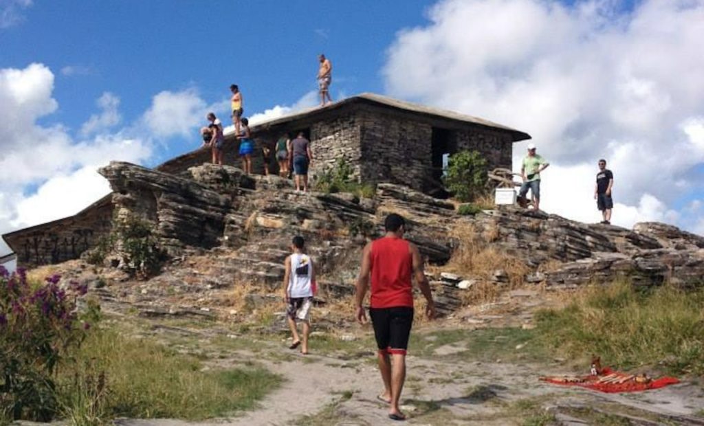 Casa da Pirâmide em São Thomé das Letras