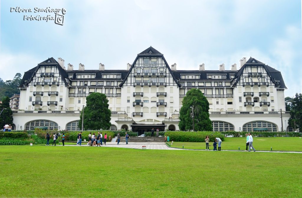 Pontos turisticos de Petrópolis gratuitos - jardins do palácio quitandinha