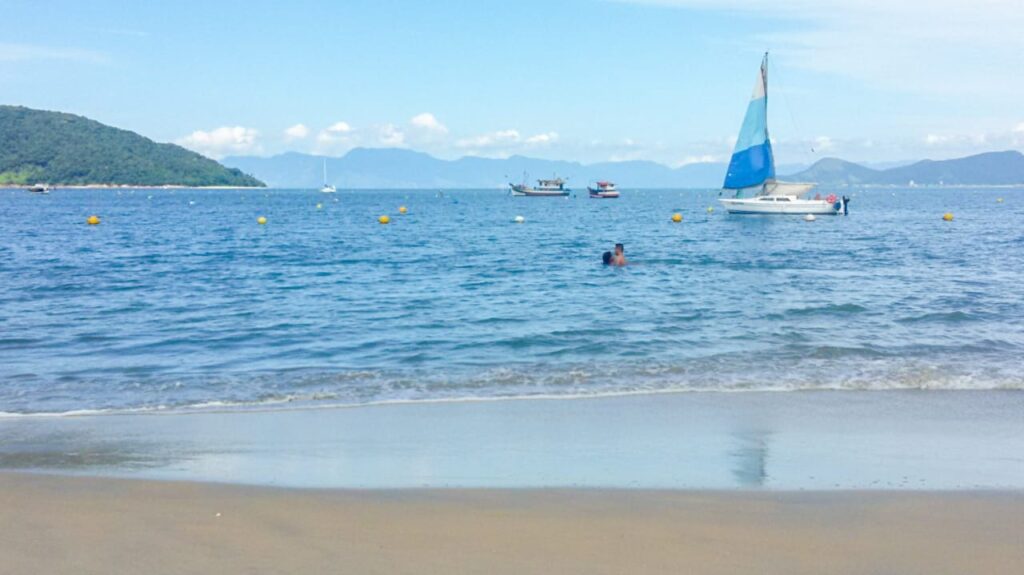 Praia de Tabatinga em Caraguatatuba SP