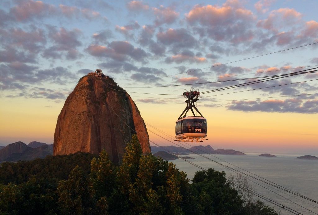 Bondinho do Pão de Açúcar ao pôr do sol