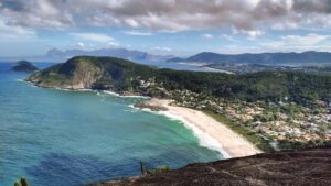 Trilha do Costão de Itacoatiara