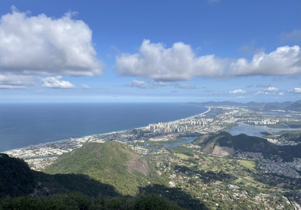 Topo da Pedra Bonita, com vista para a Barra da Tijuca