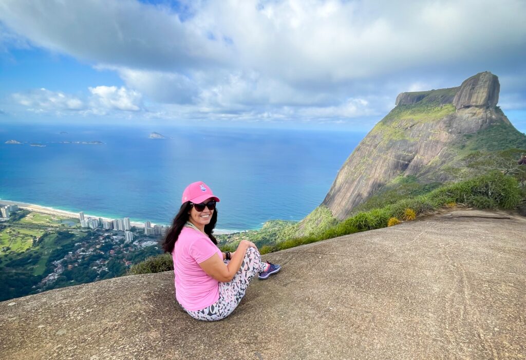 Topo da Pedra Bonita com vista para a Pedra da Gávea e Zona Sul