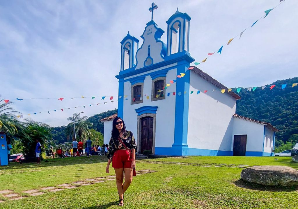 Capela Nossa Senhora de Mont Serrat em Vargem Grande