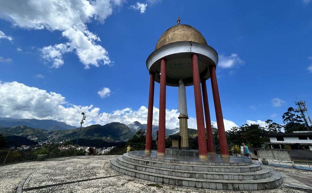Trono de Fátima em Petrópolis