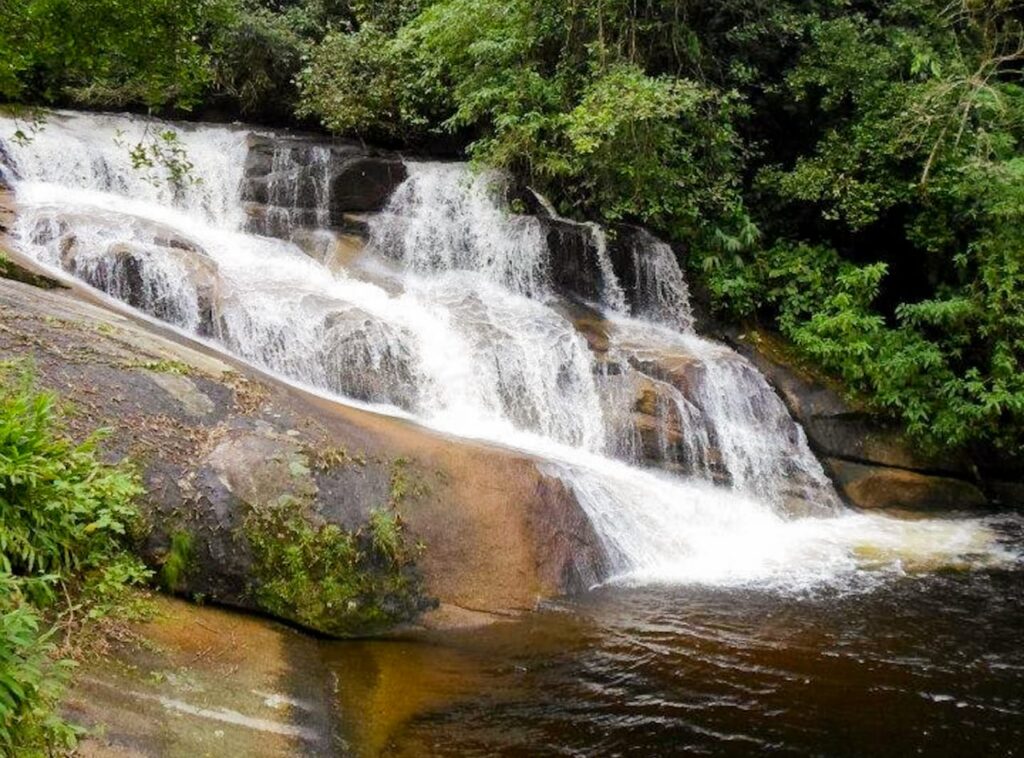 Cachoeira da Pedra Branca em Paraty