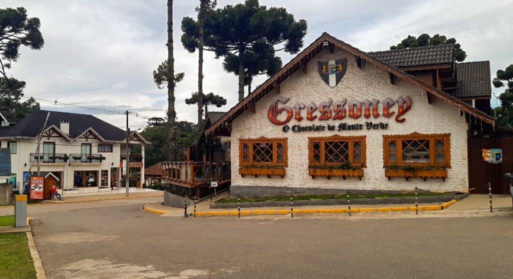 Gressoney - Fábrica de chocolate e primulas em Monte Verde