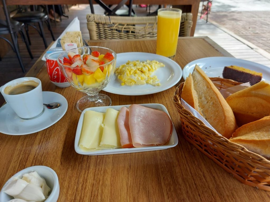 Café da manhã na Barra da Tijuca