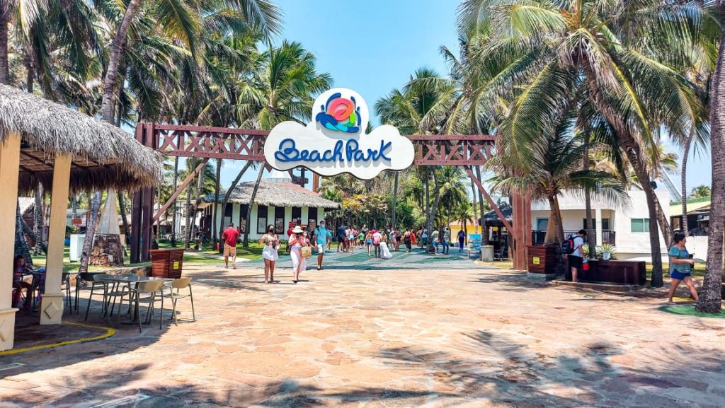 Entrada do Beach Park Fortaleza