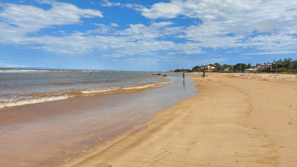 Praia de Nova Almeida em Serra ES