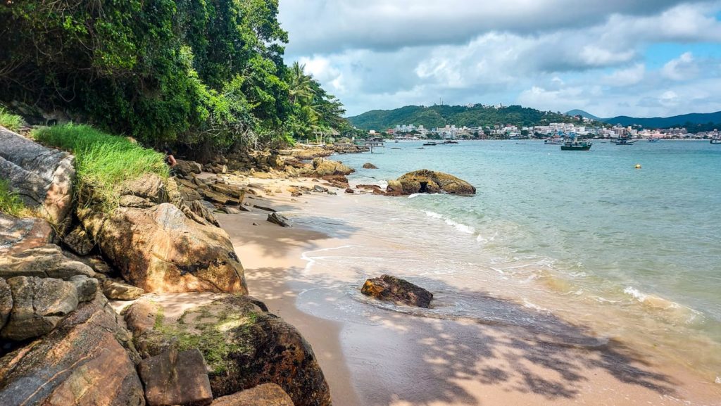 Praia da Miséria em Bombinhas