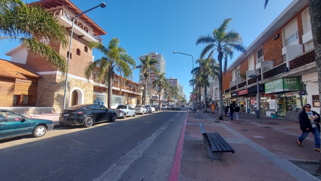 Av. Gorlero