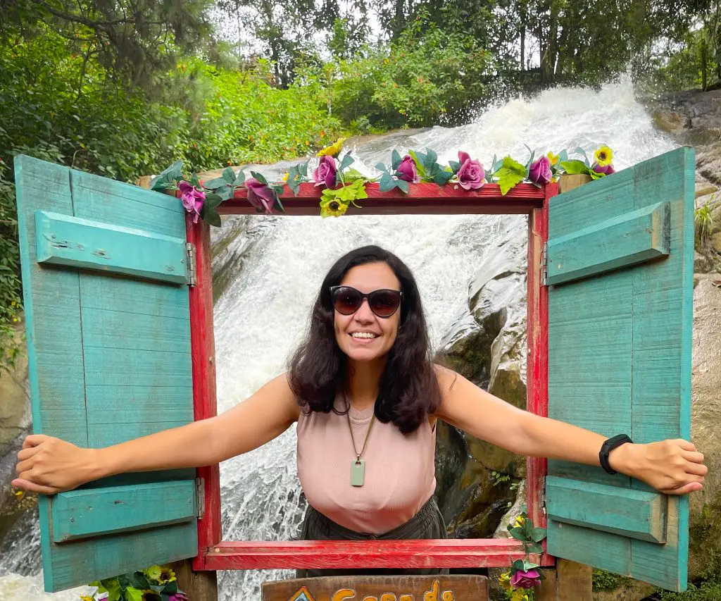Cachoeira na Casa da Bica