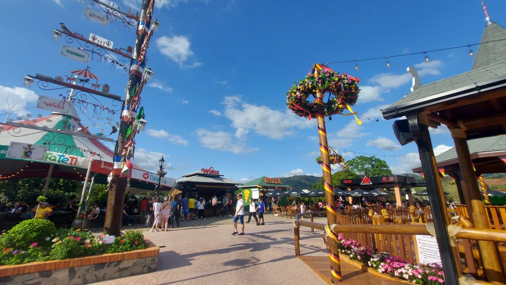 Alles Park - Praça de Alimentação