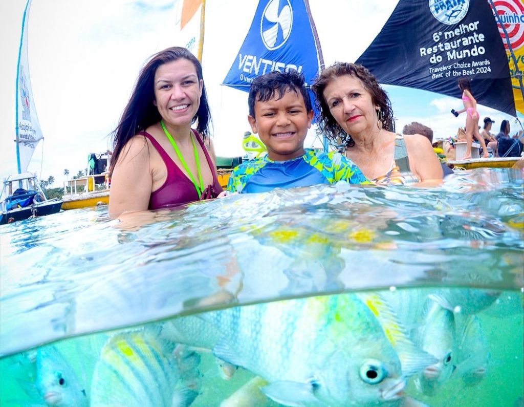 Passeio de Jangada para as piscinas naturais em Porto de Galinhas