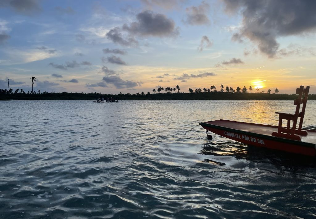 Pôr do Sol no Pontal de Macaraípe