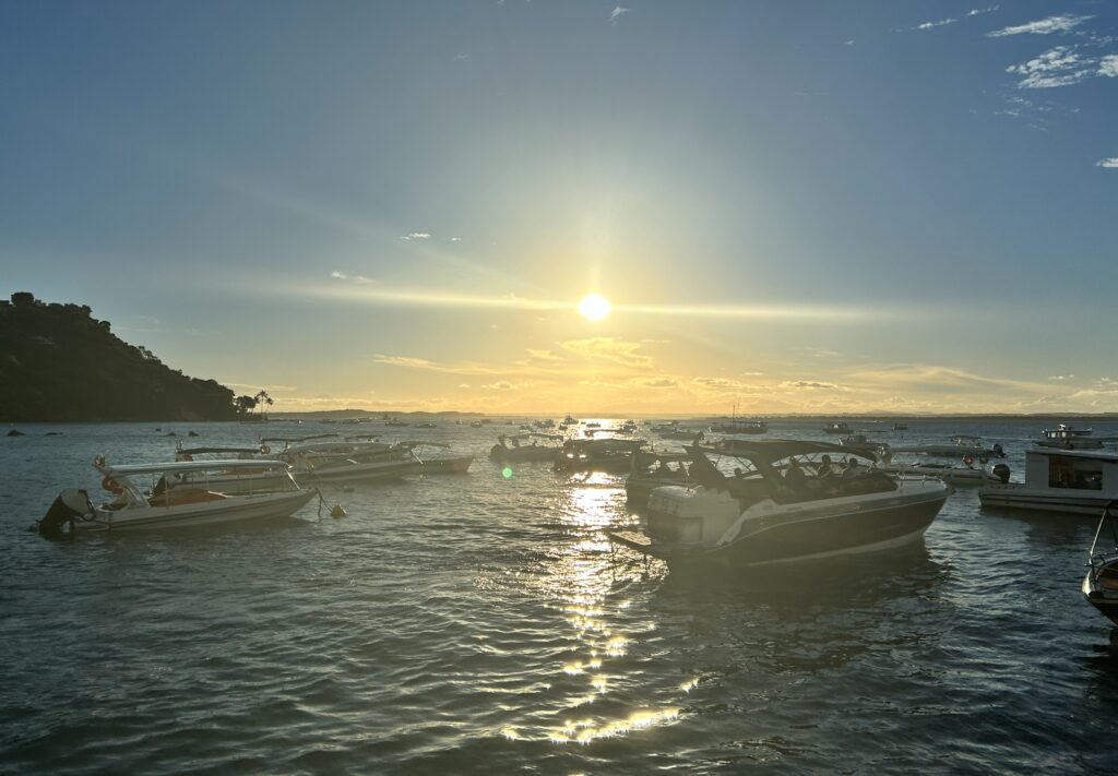 Por do sol no pier em Morro de São Paulo