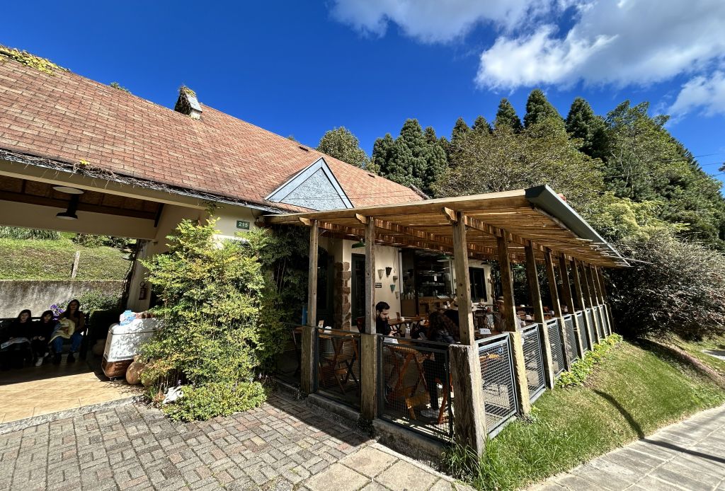 Restaurante e Gift Shop no Parque Amantikir